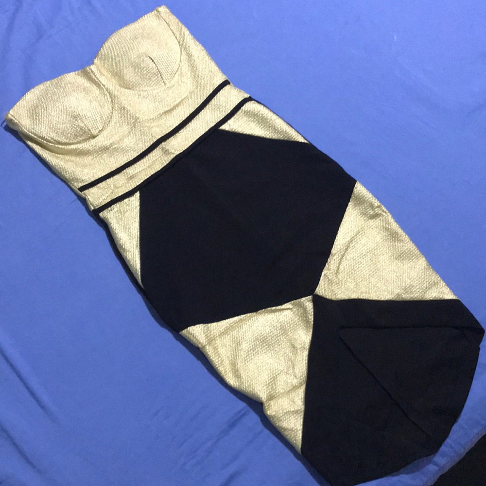New Madrag - Bright gold and black dress